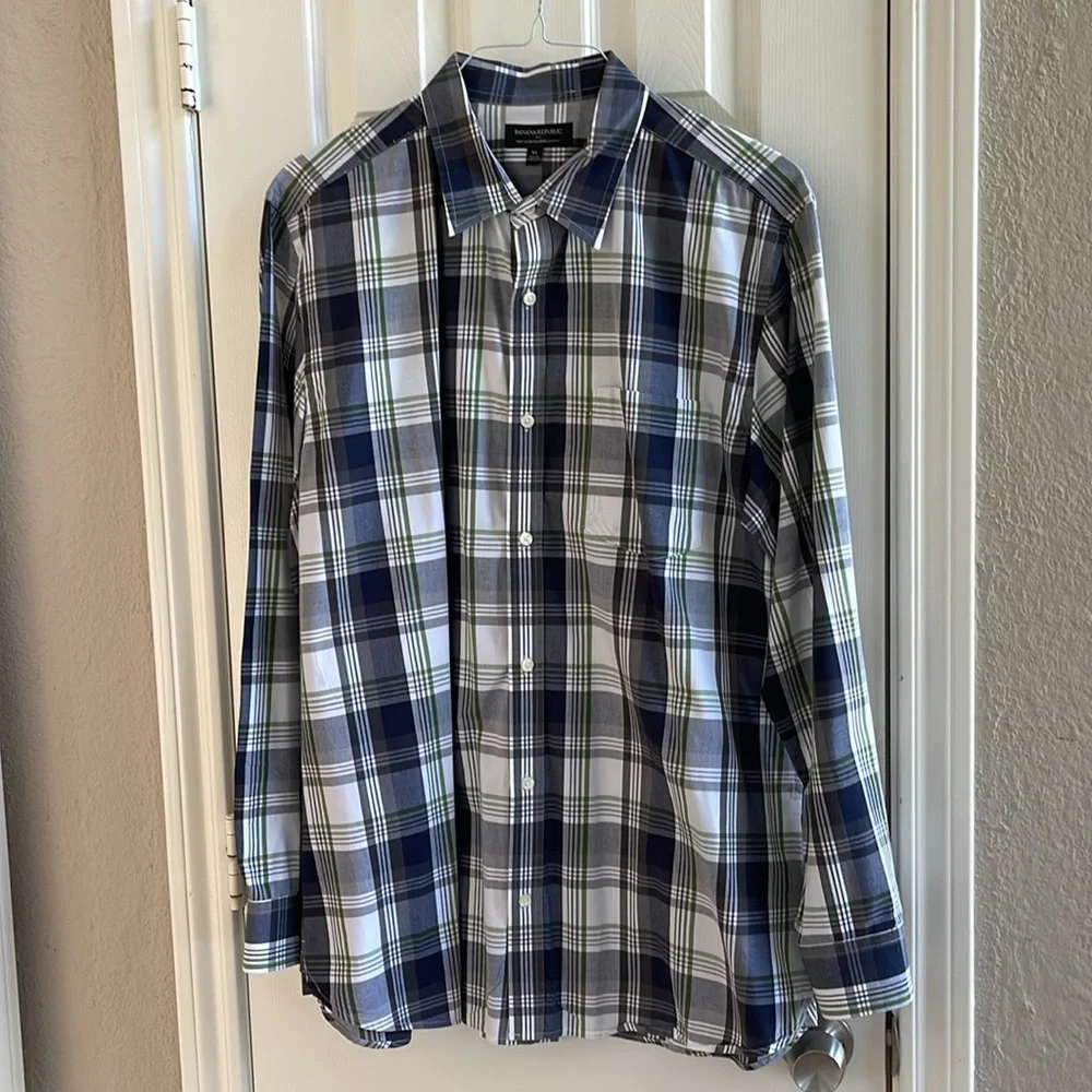 Banana Republic Button Down Shirt